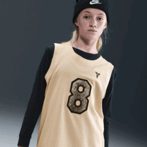 Camiseta Nike Kobe Bryant  Mamba Negra Academy color Arena